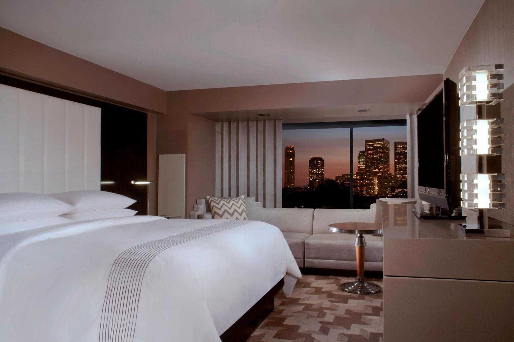 Beverly Hills Marriott 4*
