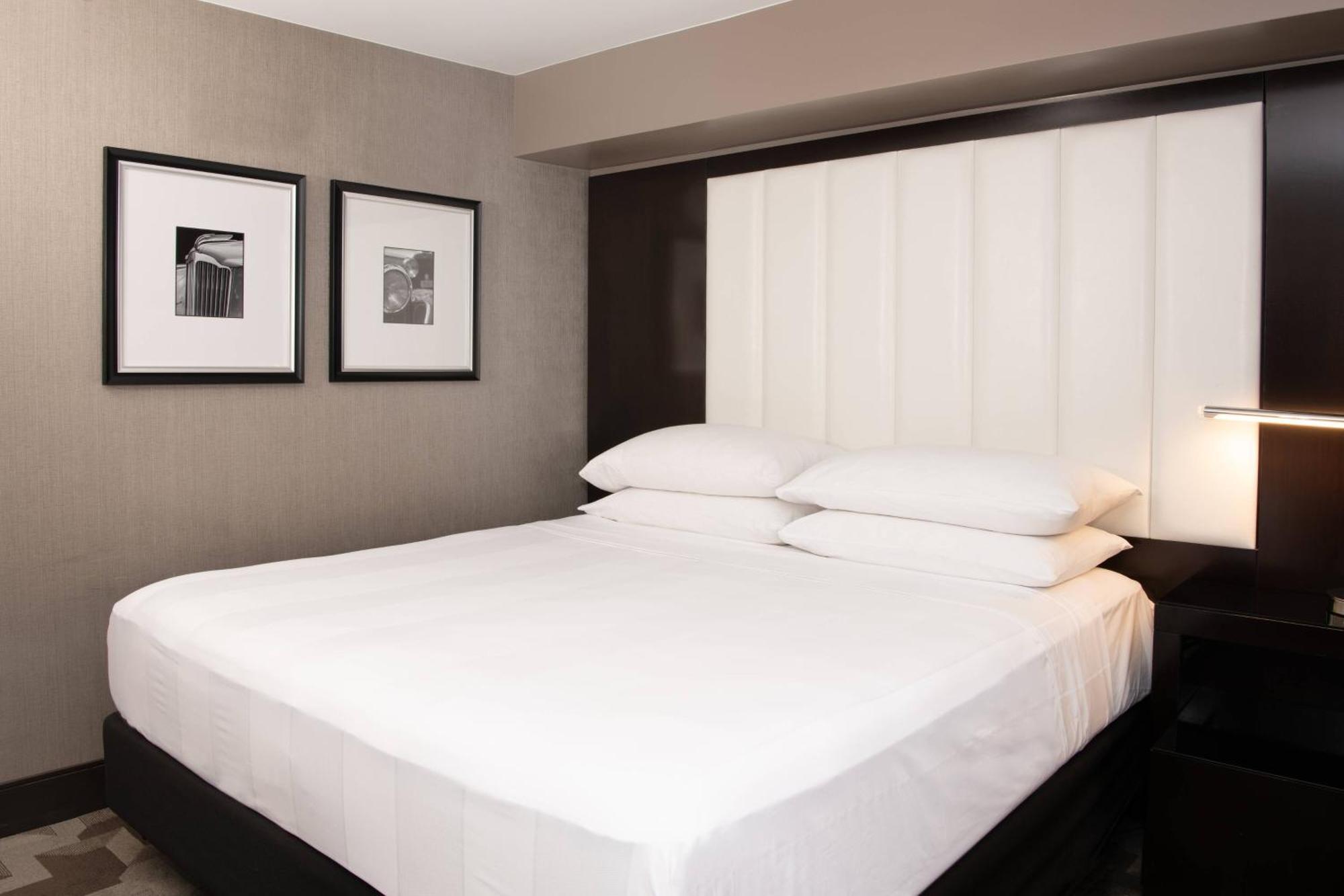 Beverly Hills Marriott 4*
