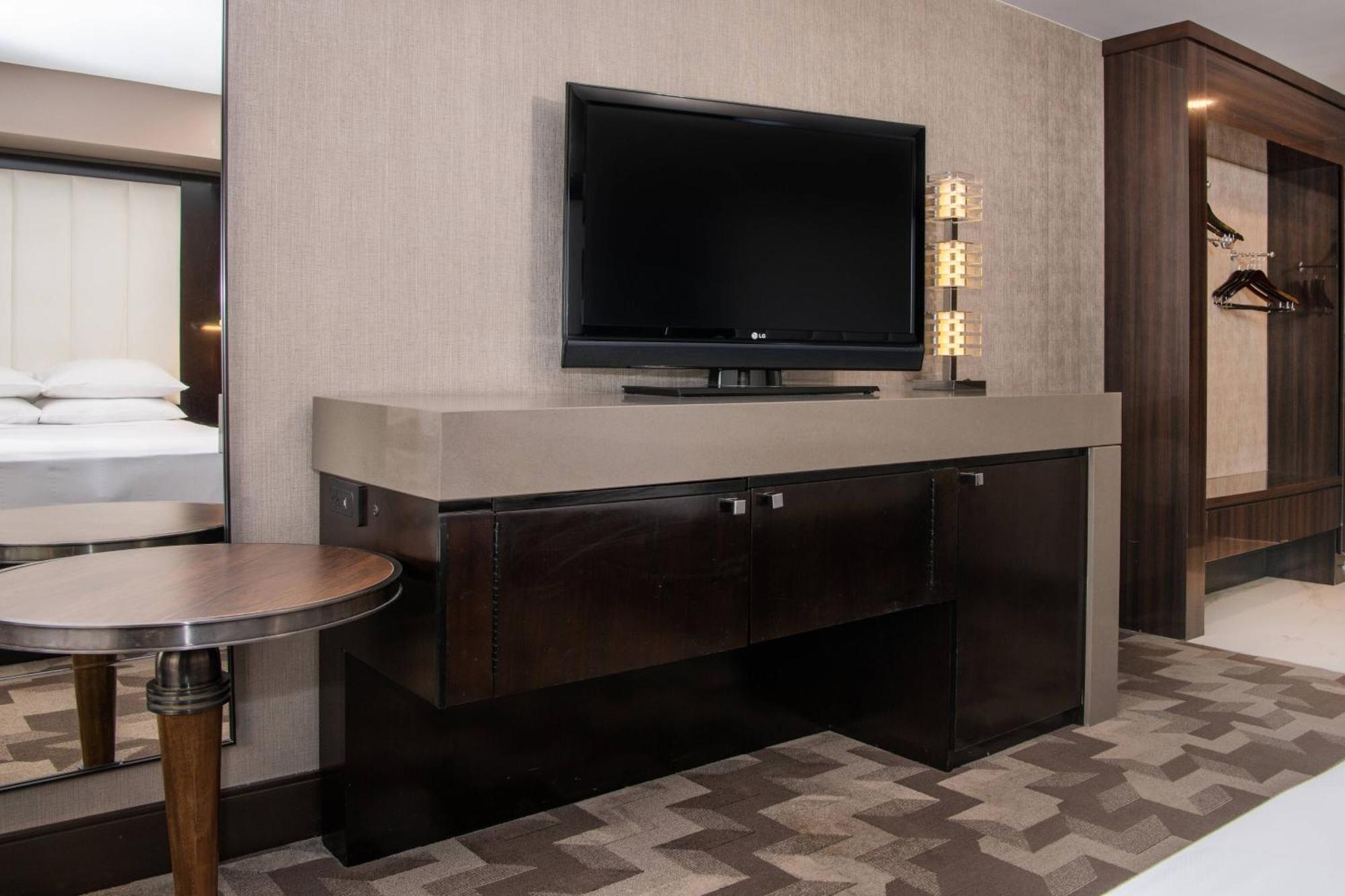 Beverly Hills Marriott 4*